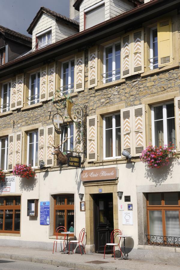 Hôtel de la Croix-Blanche Cressier Extérieur photo
